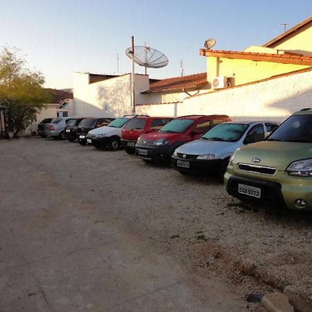 Hotel Pousada Dona Ana Aparecida  Bagian luar foto